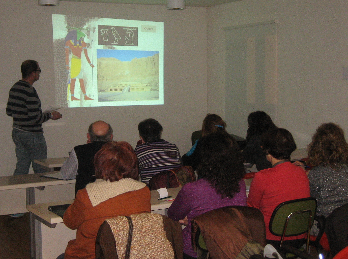 Gran éxito de la segunda sesión del Seminario de Nacho Ares «Cómo leer el arte egipcio: escultura»