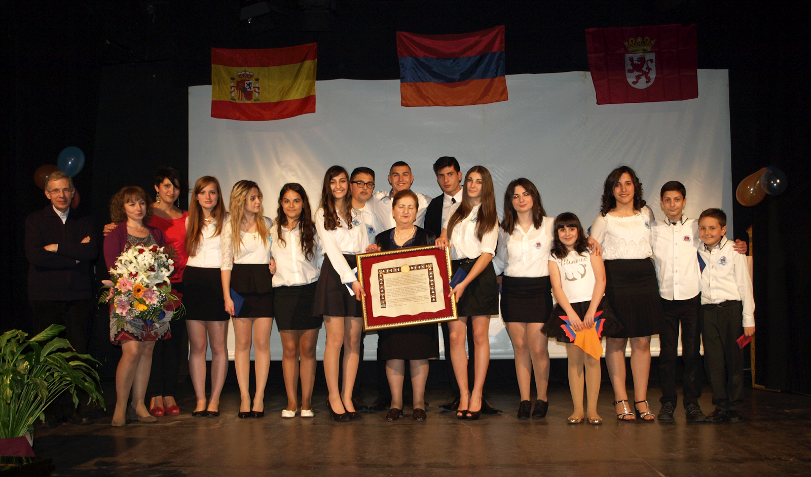 Emotiva fiesta del alfabeto armenio – León, 24-IV-2014