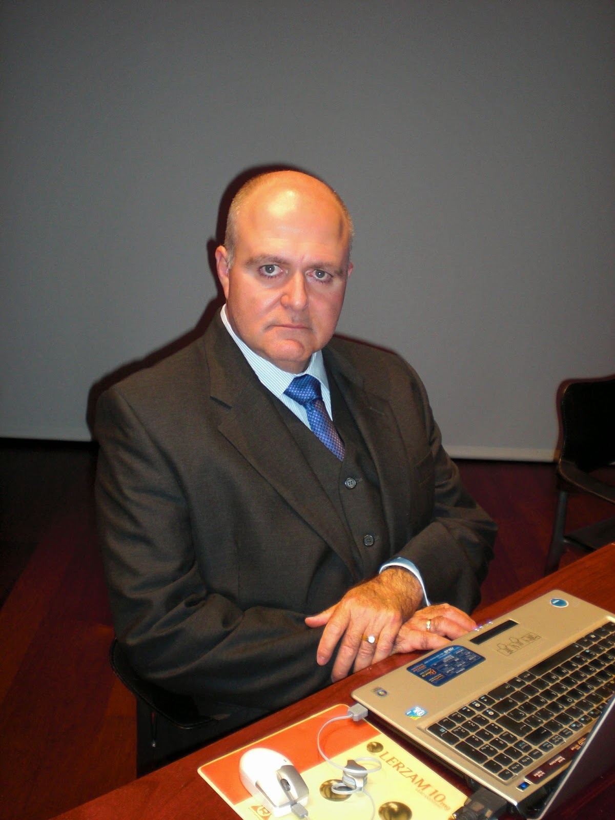 Vídeo de la conferencia «La Síndone de Turín y el Sudario de Oviedo vistos por la medicina legal y forense (León, 3-IV-2014)